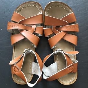 Saltwater Sandals - women’s brown